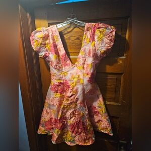 NWT Preppy Cottagecore Fairycore Showpo Brailey Floral Puff Sleeve Dress